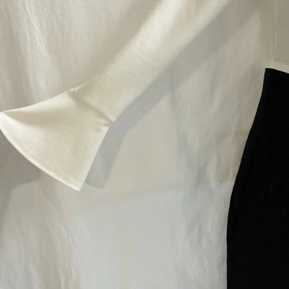 Boohoo women’s size 8 shrug, long sleeve V-neck with Bell sleeves sweater - Picture 4 of 4